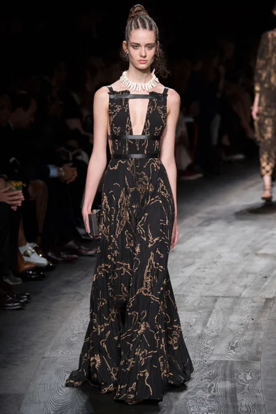 Look 62